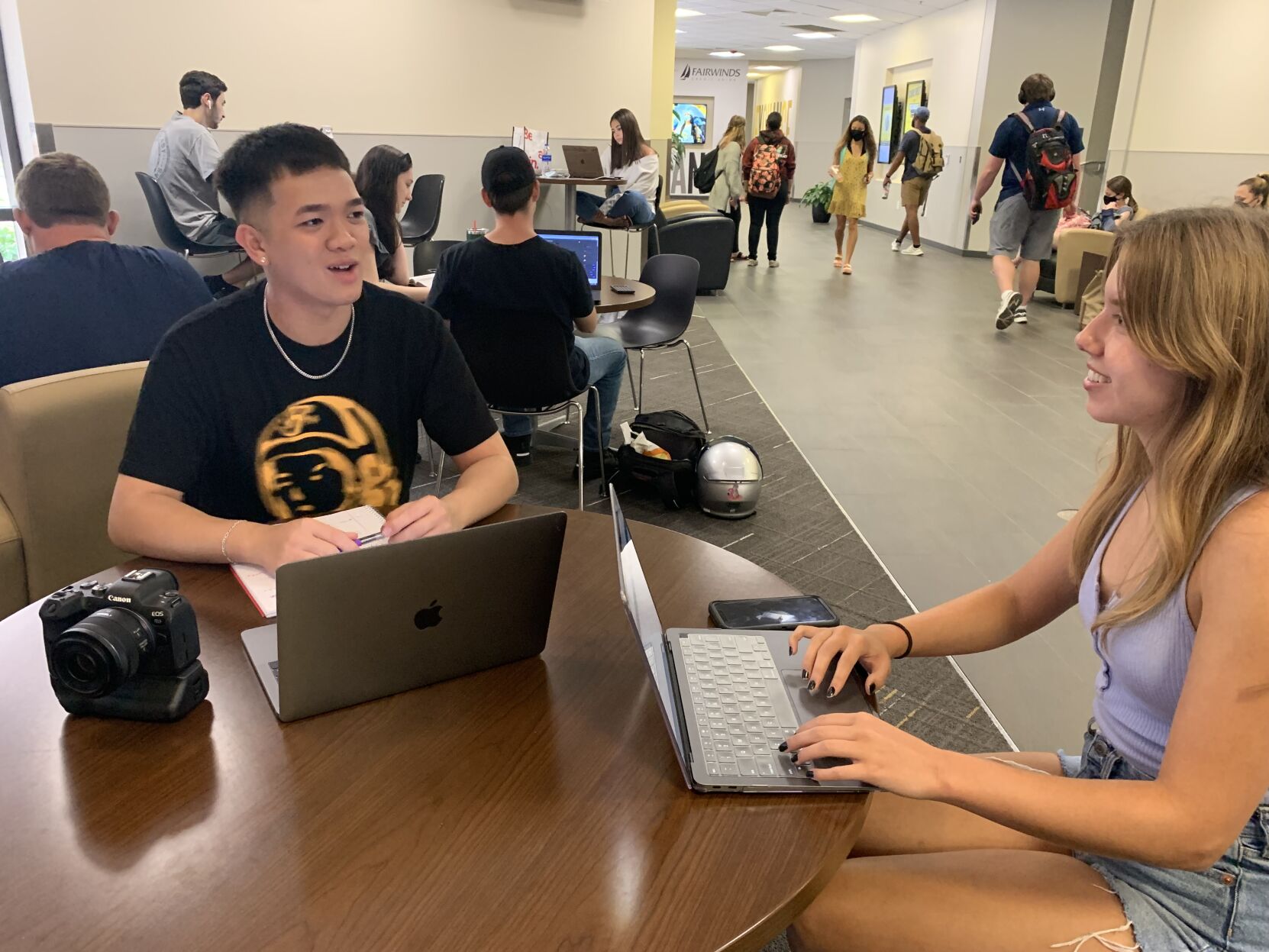 2 First-generation students with different stories are in search of same solutions